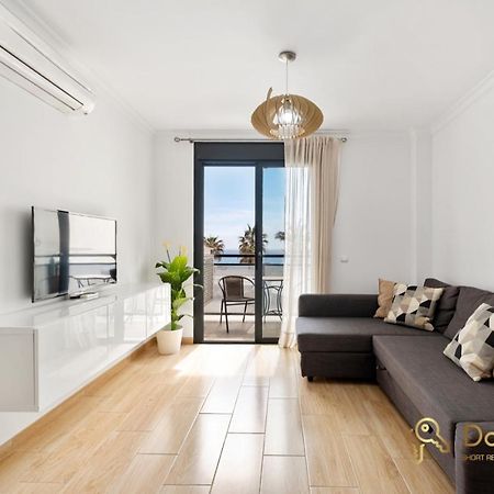 Cozy Apartment With Sea View And Private Parking In Фуeнхирола Екстериор снимка