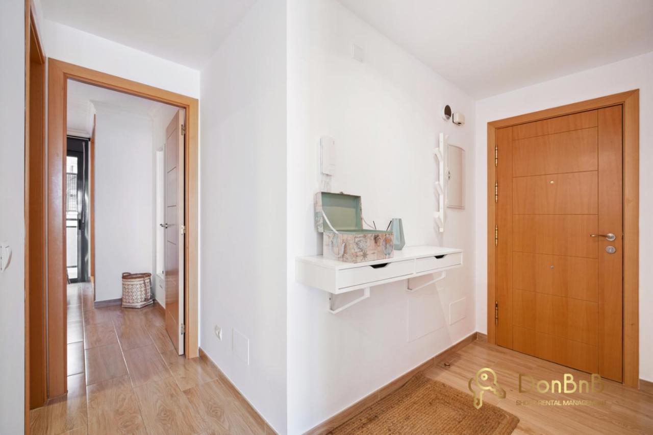 Cozy Apartment With Sea View And Private Parking In Фуeнхирола Екстериор снимка